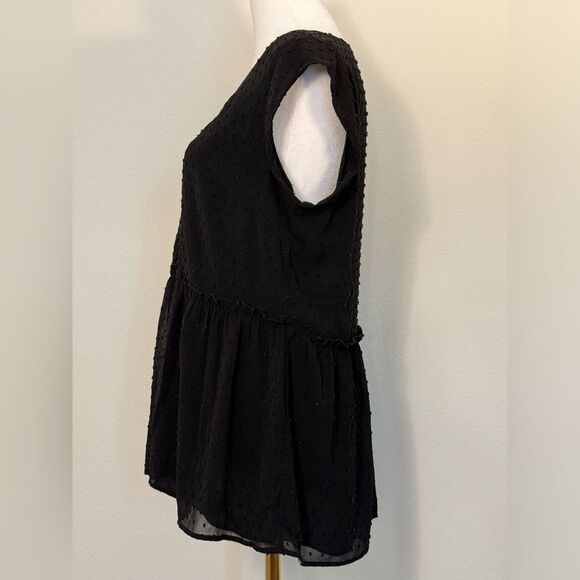 DR2 Embroidered V Neck Cap Sleeve Black Textured Blouse Women's Size Medium - Picture 2 of 8